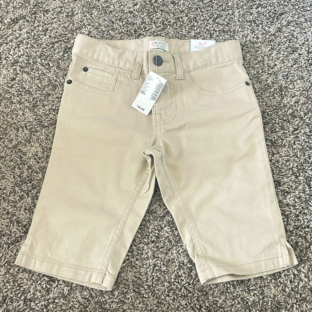 Girls size 6/6x uniform shorts